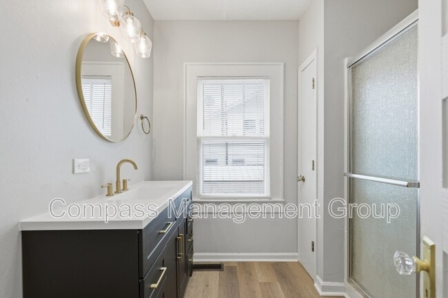 Building Photo - 1602 Branson Ave