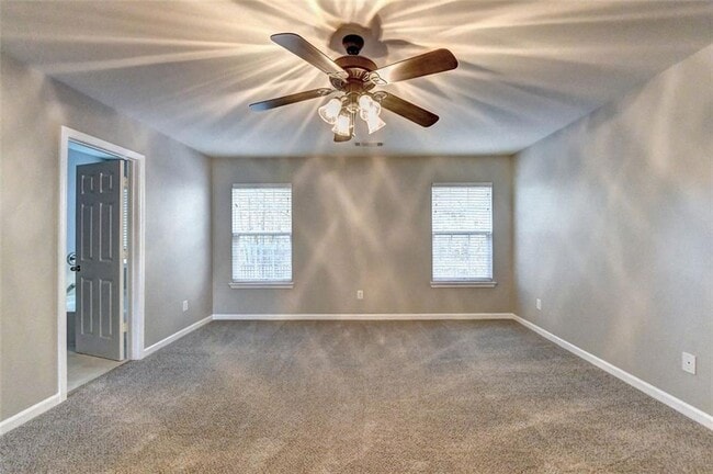 Building Photo - 3070 Centerglen Ln