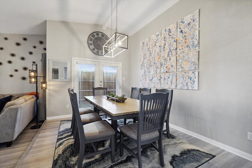 Building Photo - 2914 Flagstone Dr