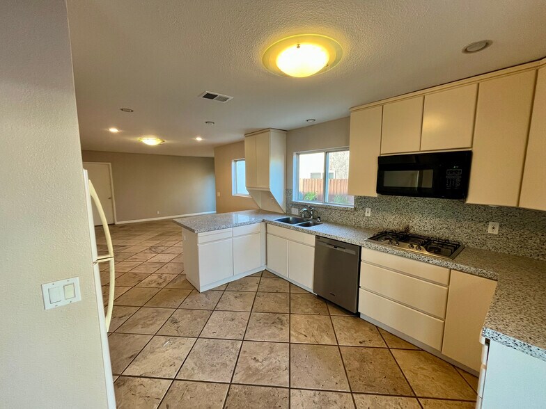 Building Photo - 1594 Boulder Creek Rd