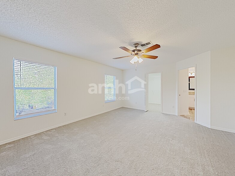 Building Photo - 2219 Darlin Cir