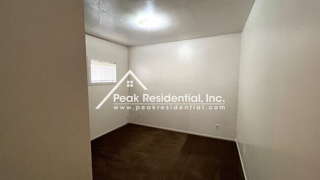 Building Photo - 3 br, 1 bath House - 2373 Anita Ave