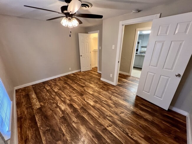 Building Photo - 5638 Curzon Ave