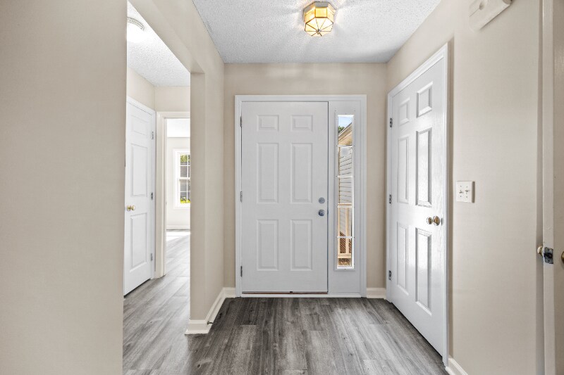 Building Photo - 4215 Mantua Way