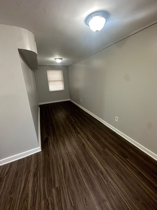 Building Photo - Welcome Home