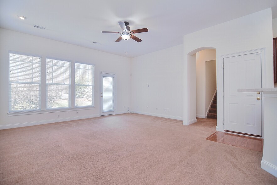 Building Photo - 7819 Chaddsley Dr