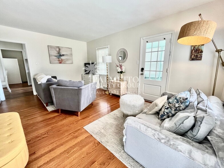 Building Photo - 1132 W Northwood St