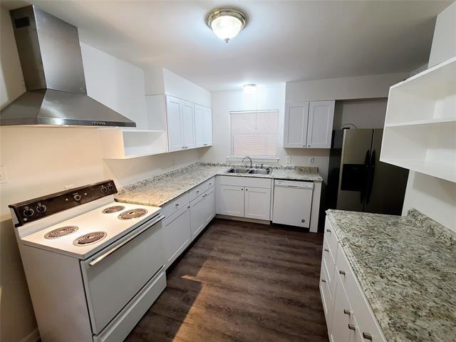 Building Photo - 3108 Mayhew Dr