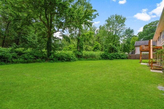 Building Photo - 50 Puritan Dr