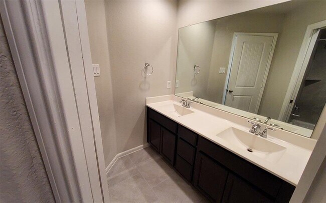 Building Photo - 3303 Zephyr Park Ln