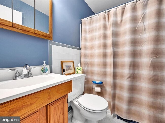 Building Photo - 212 Saratoga Ct