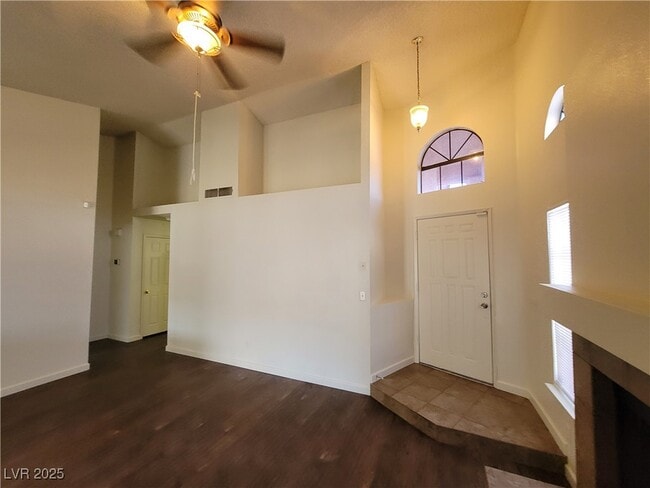 Building Photo - 372 Rushing Creek Ct