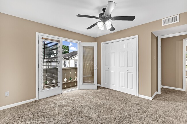 Building Photo - 7523 Bavarian Dr