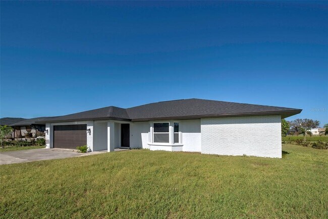 Building Photo - 7379 Snow Dr