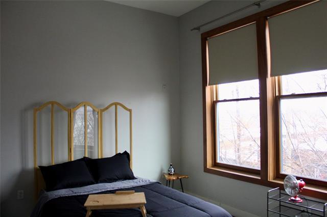 Building Photo - 2502 Live Oak St