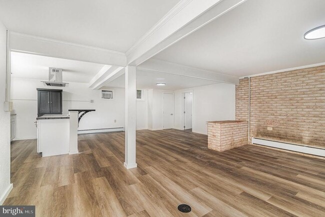 Building Photo - 509 9th St