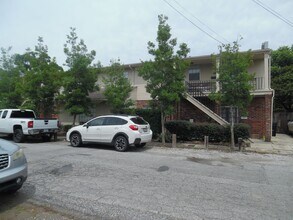 Building Photo - N256