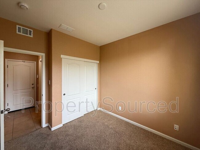 Building Photo - 1688 Gathering Ln