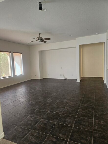 Building Photo - 12528 W Milton Dr