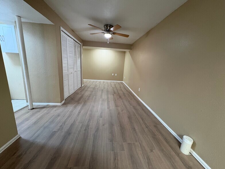 Building Photo - 3920 Anvil Dr