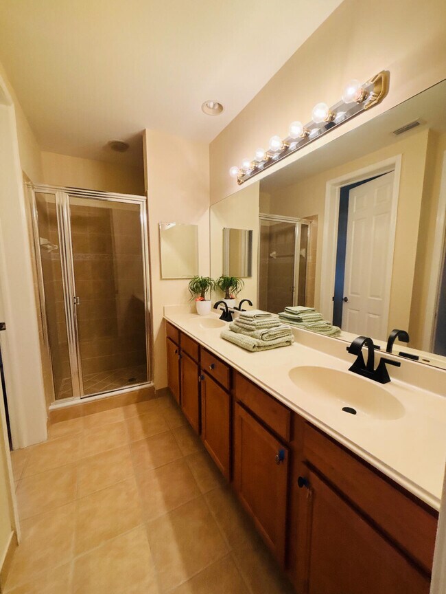 Building Photo - 113 Evergrene Pkwy