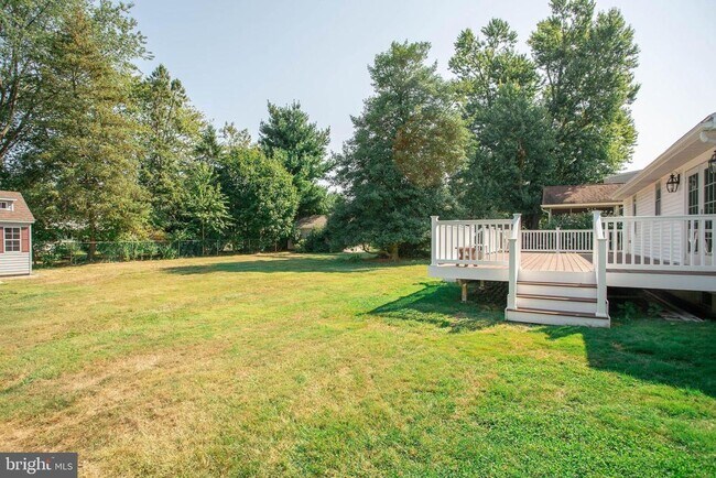 Building Photo - 196 Munger Ave