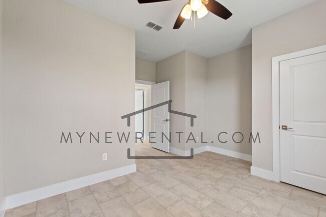 Building Photo - Deposit-Free! Modern, energy efficient hom...