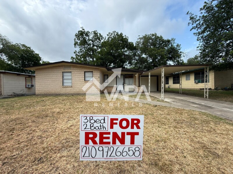 Building Photo - 230 Craigmont Ln