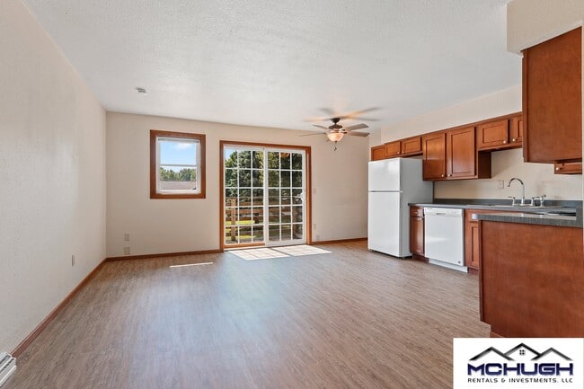 Building Photo - 527 Northridge Dr
