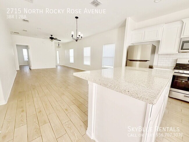 Building Photo - 2715 N Rocky Rose Ave
