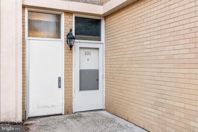 Building Photo - 7301 Coventry Ave