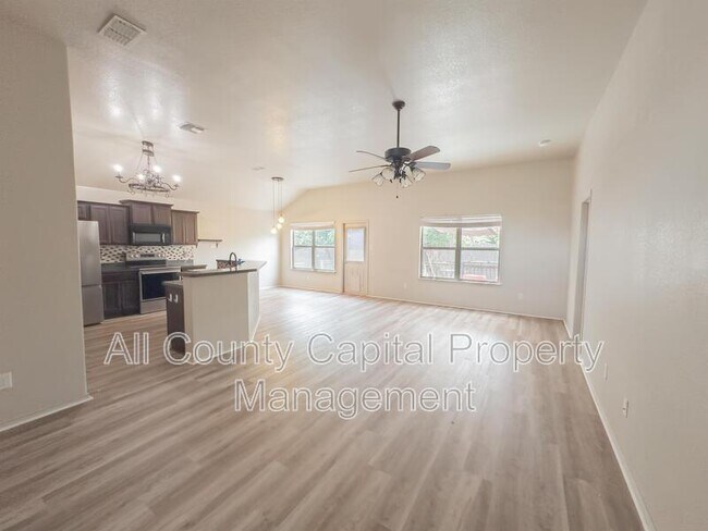 Building Photo - 2707 Burlington