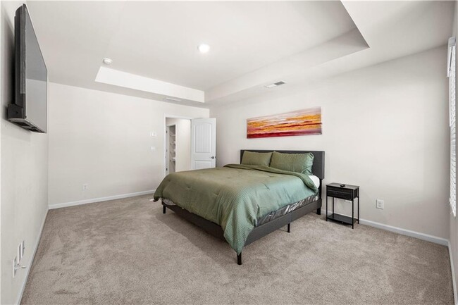 Building Photo - 853 Bentley Dr