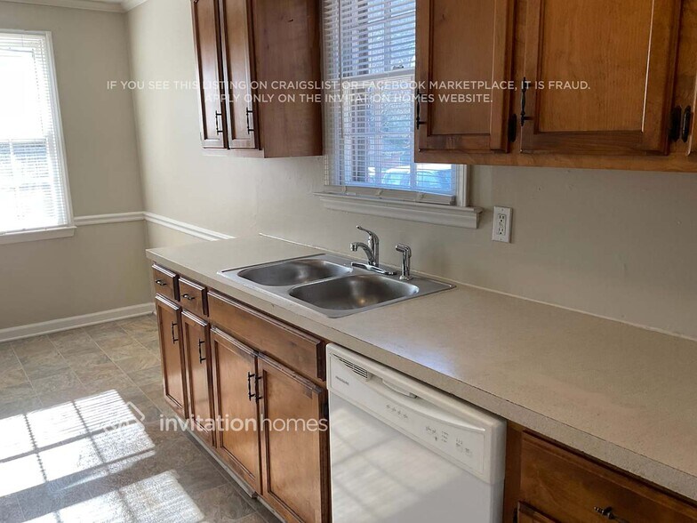 Building Photo - 5112 Shady Grove Ln