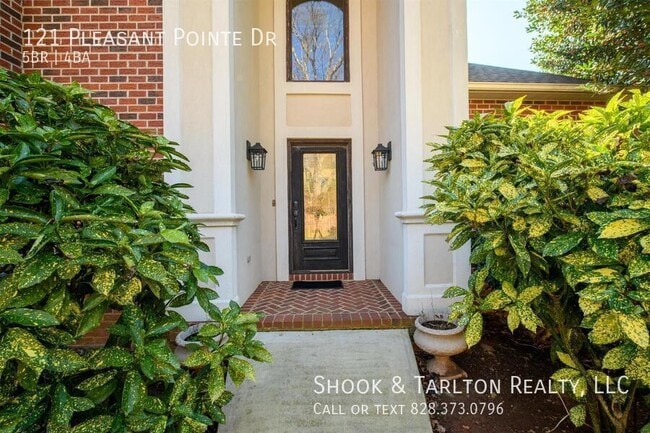 Building Photo - 121 Pleasant Point Dr