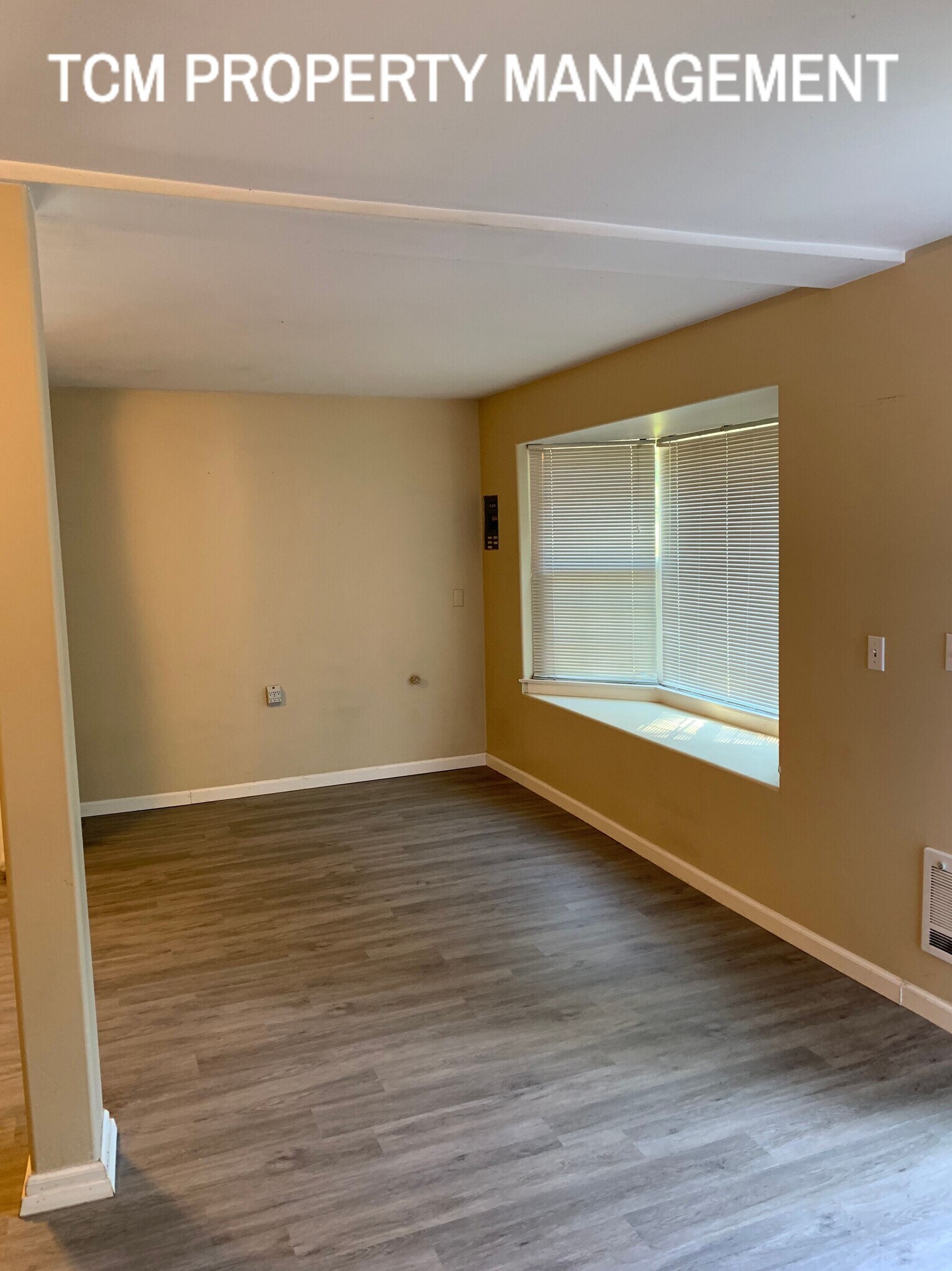 Studio Unit - 817 Martin Luther King Jr Way