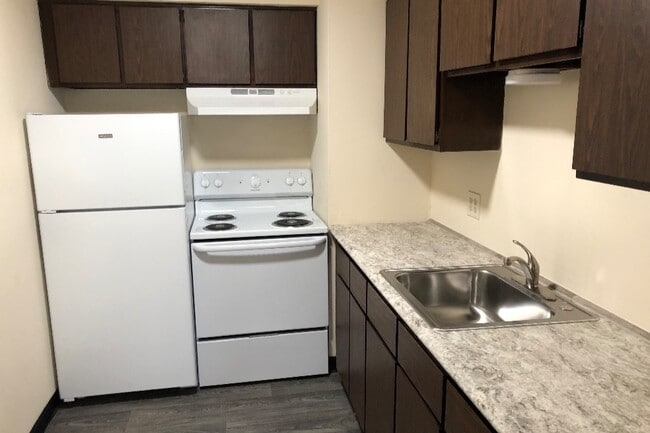 Building Photo - Carroll Street Apartments