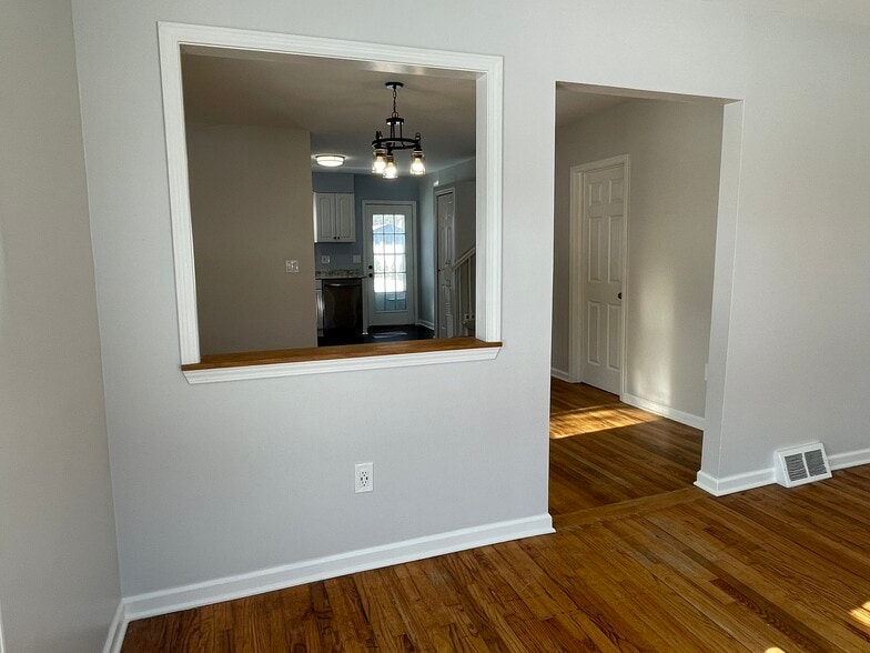 Building Photo - 2450 Gerald Ave