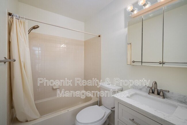 Building Photo - 1237 Elder Ave