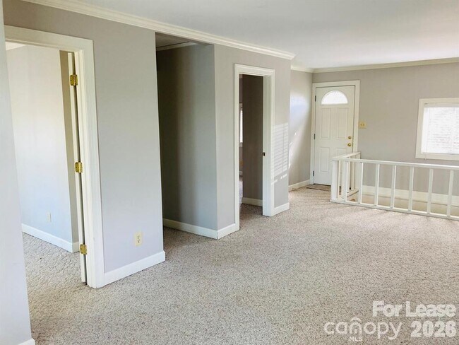 Building Photo - 232 Hermance Ln