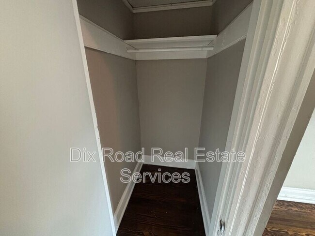 Building Photo - 2215 Mcgregor Pl