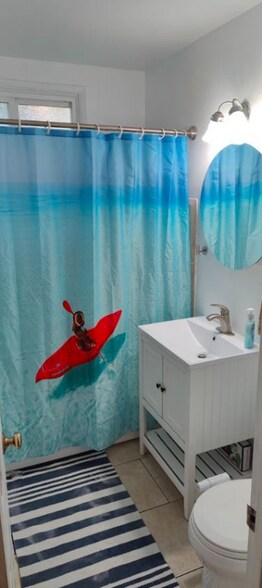 Building Photo - 536 W 39th St