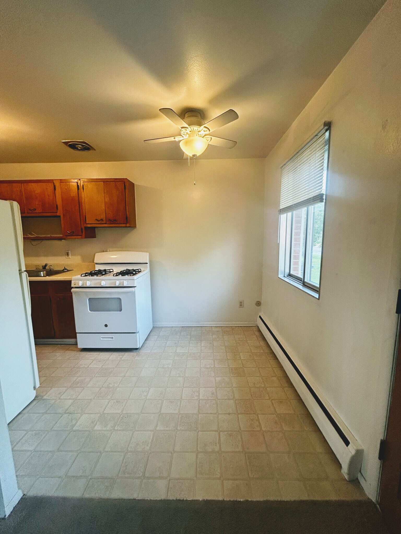 Kitchen - 3202 Dorian Ct
