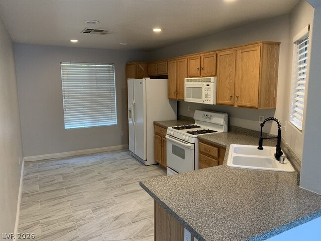 Building Photo - 5063 Lime Kiln Ave