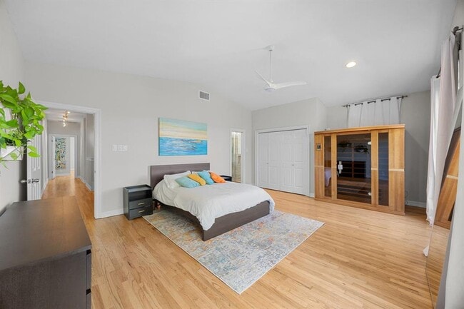 Building Photo - 5600 Blueridge Ct