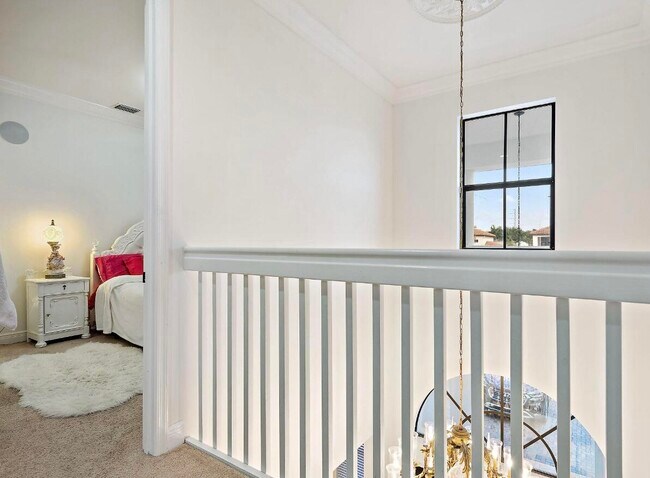 Building Photo - 6484 Vireo Ct