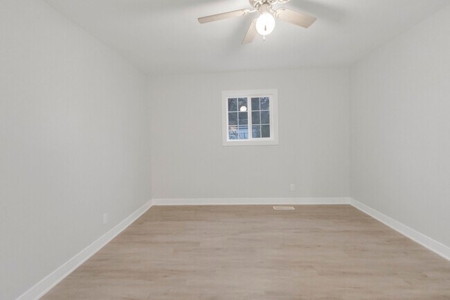 Building Photo - 22339 Strassburg Ave