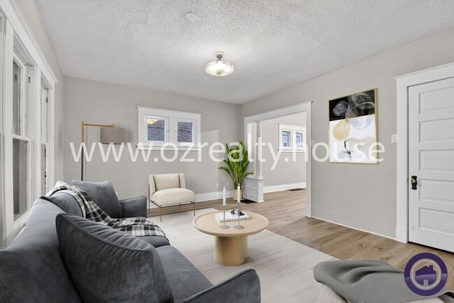 Building Photo - 450 Second St