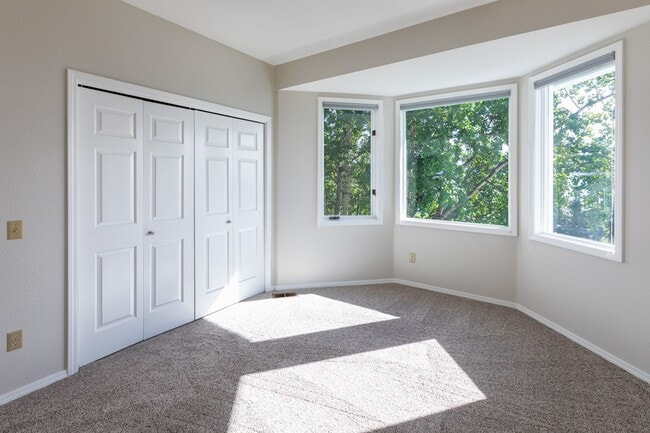 Building Photo - 18530 King Eider Ln