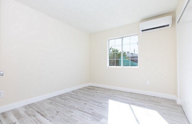 Bedroom 2 - 11602 Lull St